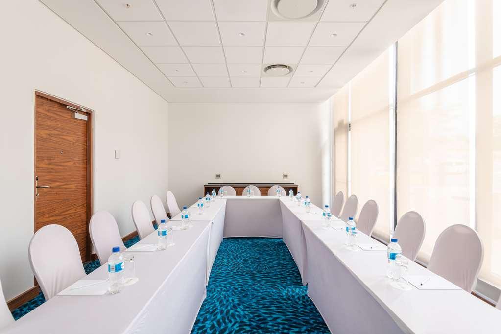 Hilton Garden Inn Windhuk Udogodnienia zdjęcie
